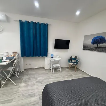 Engi - Leopardi نابولي