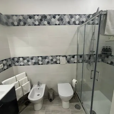 Engi - Leopardi فندق مبيت وإفطار 3*